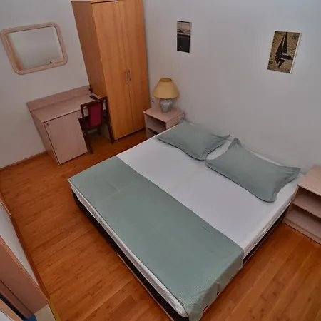 Apartament Mucic *