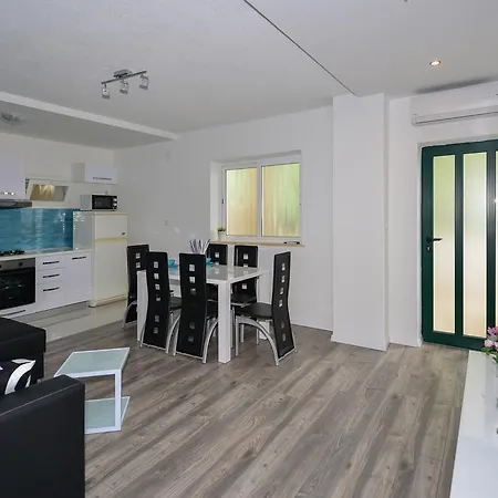 Apartament Mucic Makarska